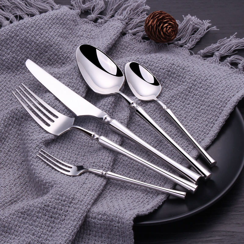 18/10 Stainless Steel Cutlery Set with Electroplated Finish and Handcrafted Design