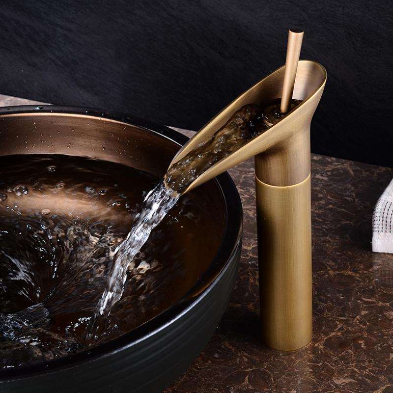 Antique Waterfall Bathroom Sink Faucet - Brass Single-Hole Tap
