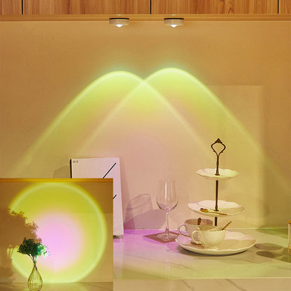 Compact Sunset Projection Lamp with Versatile Mounting