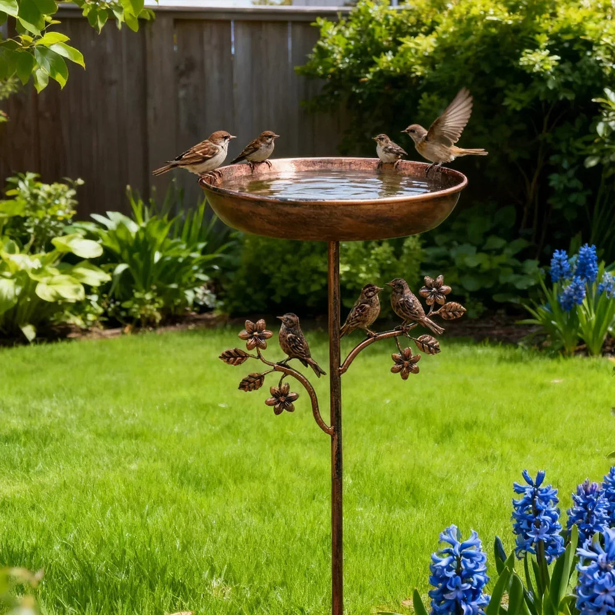 Decorative Metal Bird Bath with Stable Ground Spike for Gardens