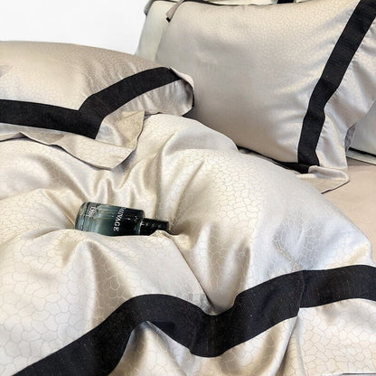 Egyptian Cotton Duvet Cover with Soft Sateen Weave and Breathable Comfort