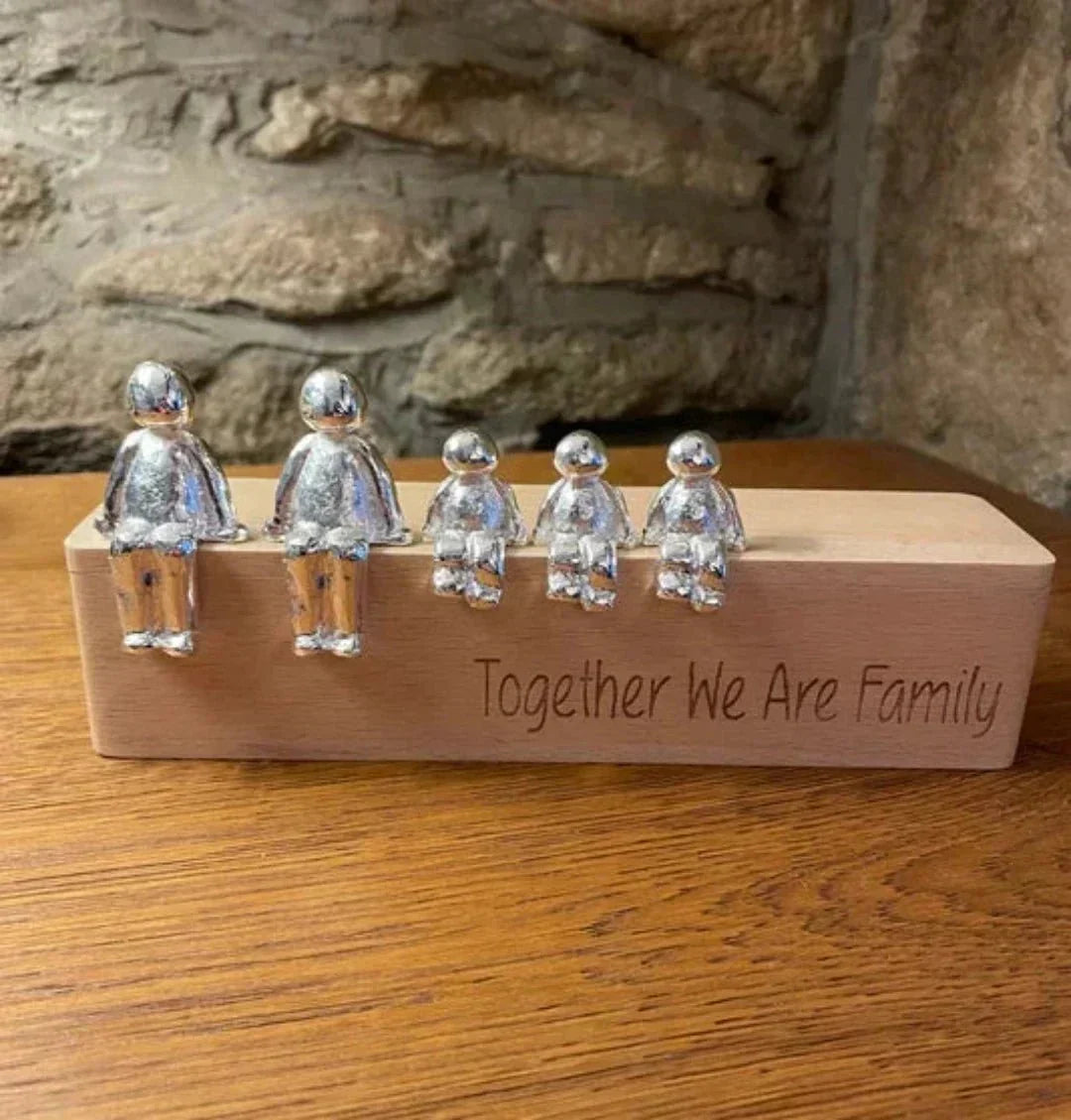 Family Sculpture – Handcrafted Decorative Figurine Representing Family Connection