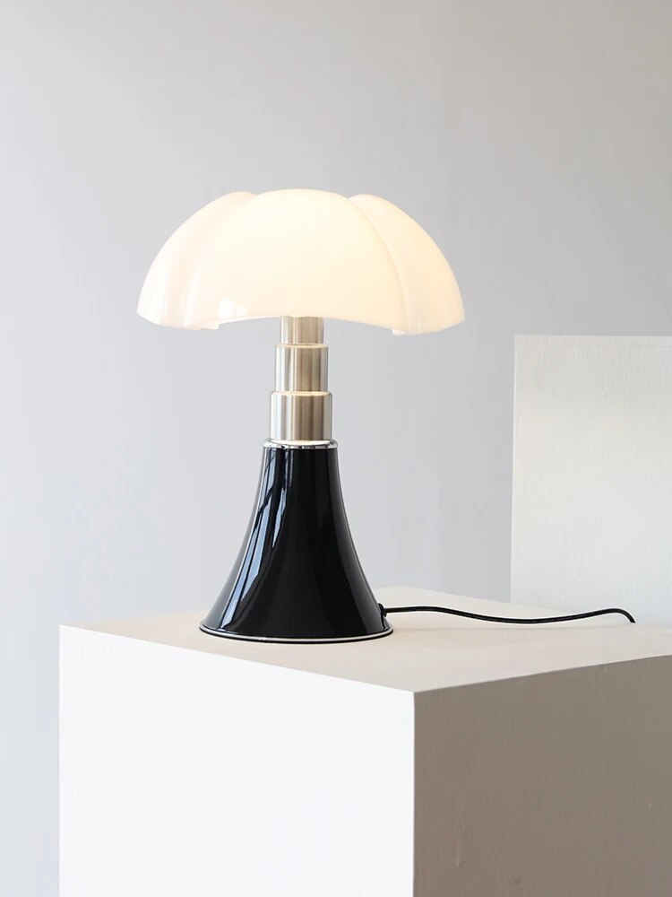 Floral Table Lamp with Warm LED Lighting and Touch Switch