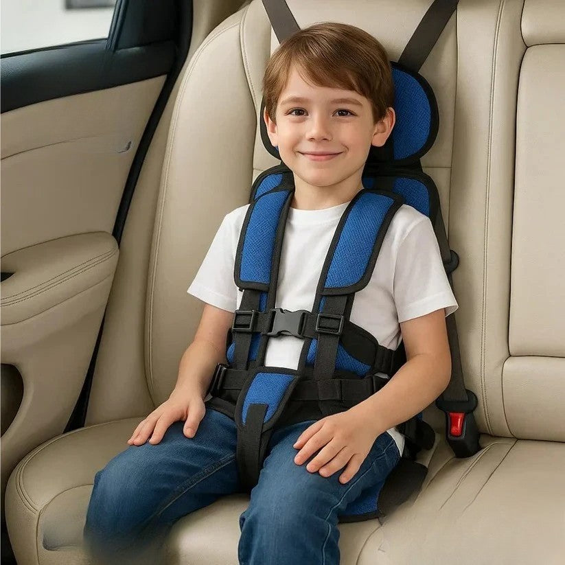 Foldable Child Travel Seat with Five-Point Harness and Quick Installation