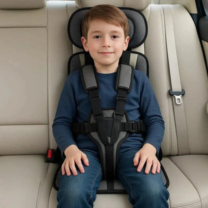 Foldable Child Travel Seat with Five-Point Harness and Quick Installation