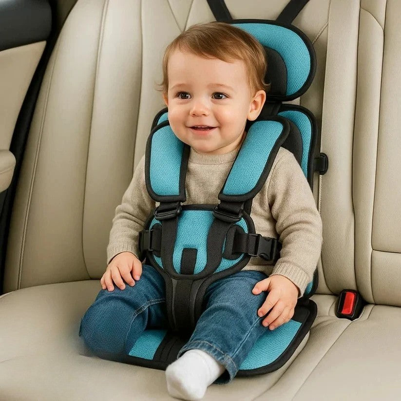 Foldable Child Travel Seat with Five-Point Harness and Quick Installation