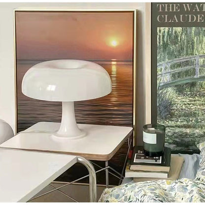 Minimalist Mushroom Table Lamp with Glass and Iron Design