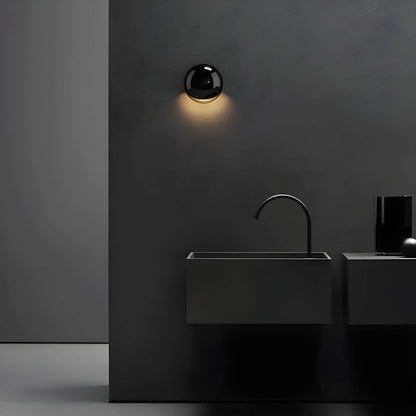 Minimalist Pebble-Inspired LED Wall Lamp with Warm White Light