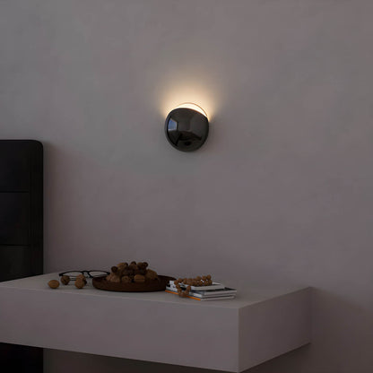 Minimalist Pebble-Inspired LED Wall Lamp with Warm White Light