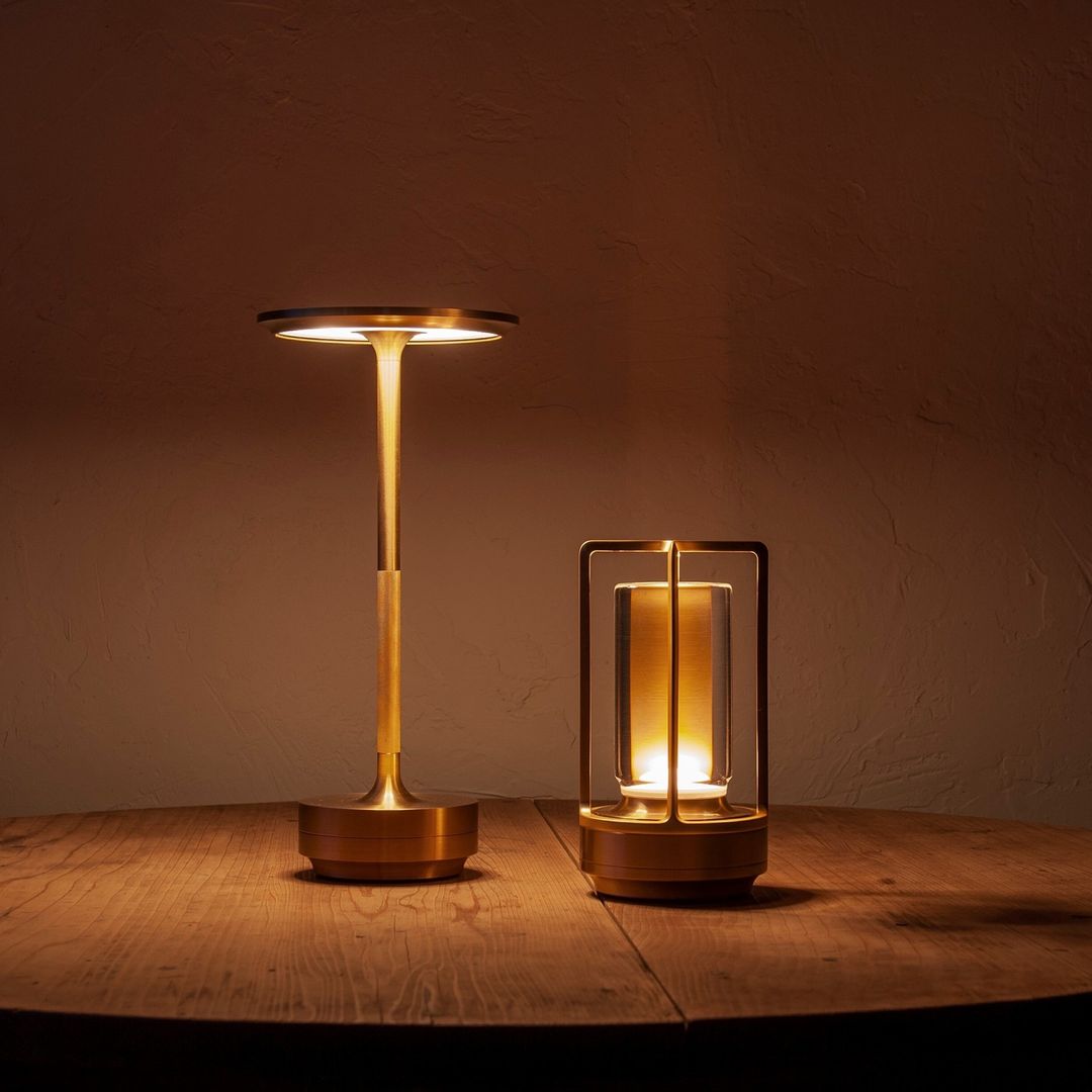 Minimalist Touch Table Lamp with Three Light Colour Settings