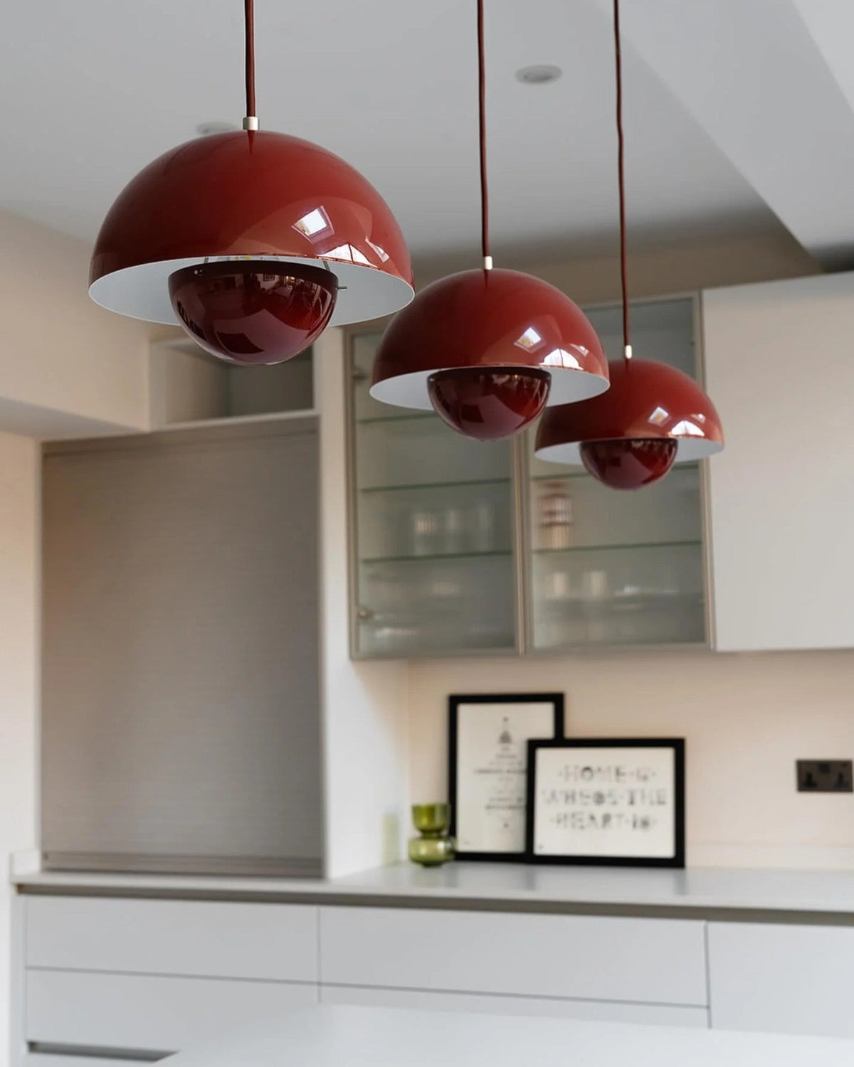 Modern Hanging Ceiling Light with Adjustable Cable and 3000K Warm White Light