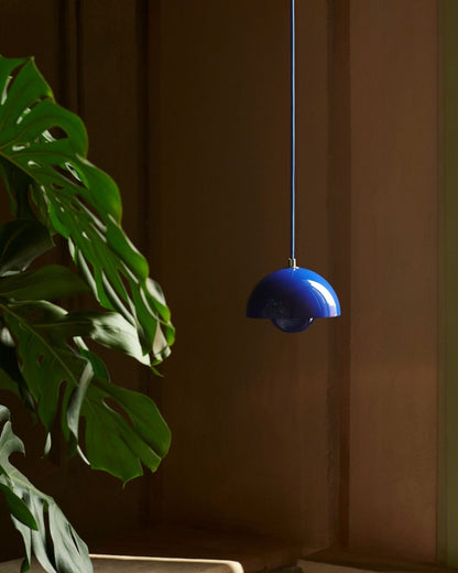 Modern Hanging Ceiling Light with Adjustable Cable and 3000K Warm White Light