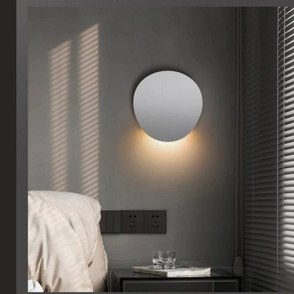 Modern LED Wall Lamp with Minimalist Metal Design
