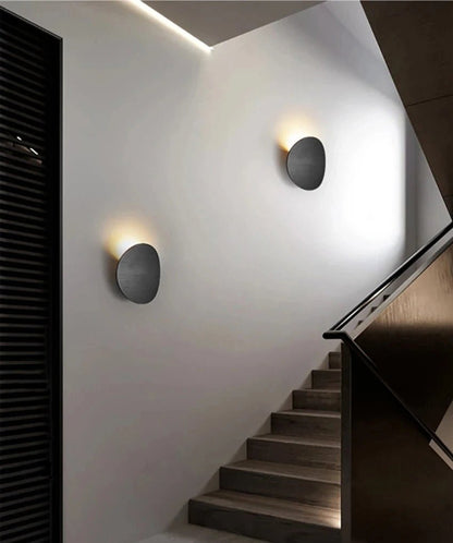 Modern LED Wall Lamp with Minimalist Metal Design