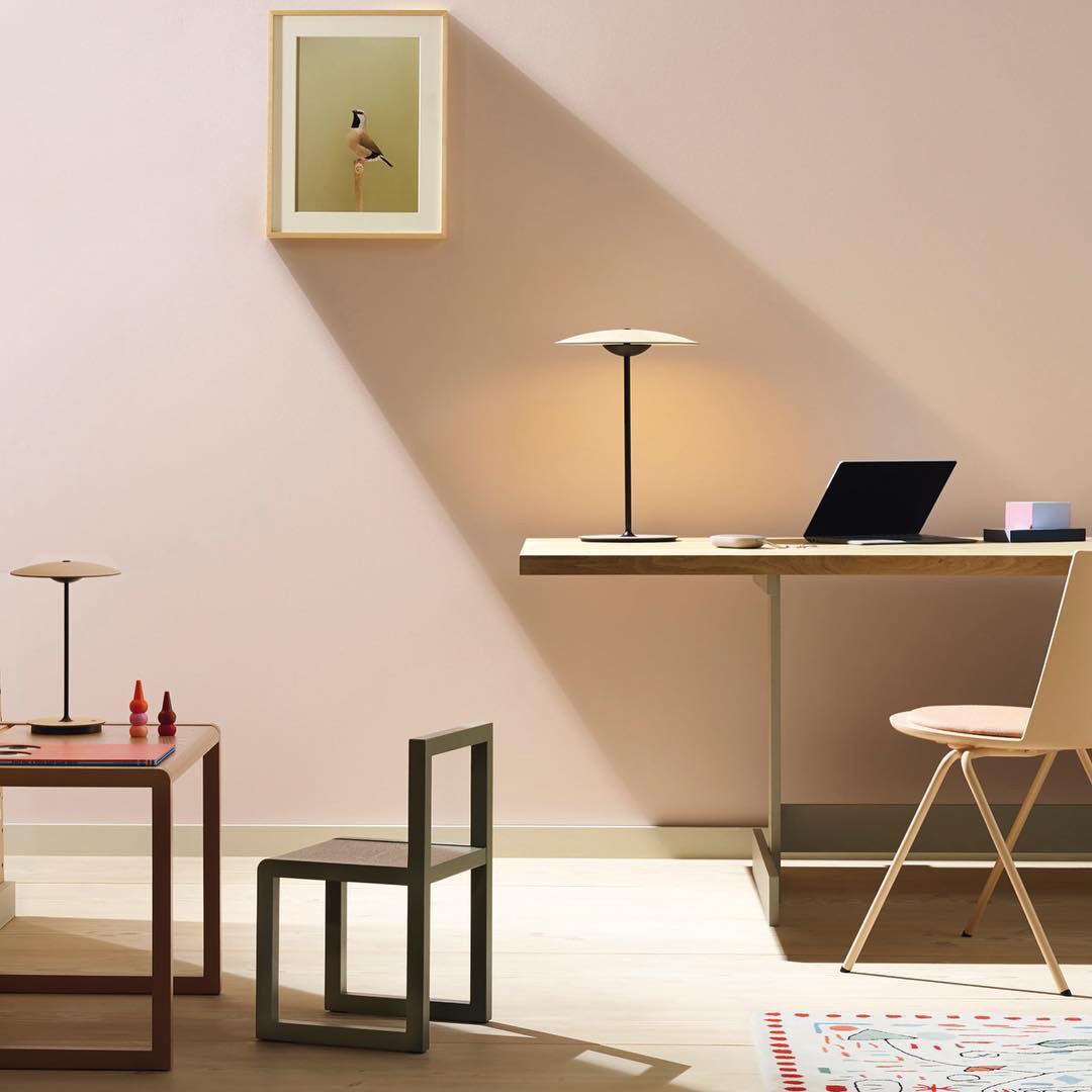 Modern Metal Table Lamp with Integrated LED Lighting