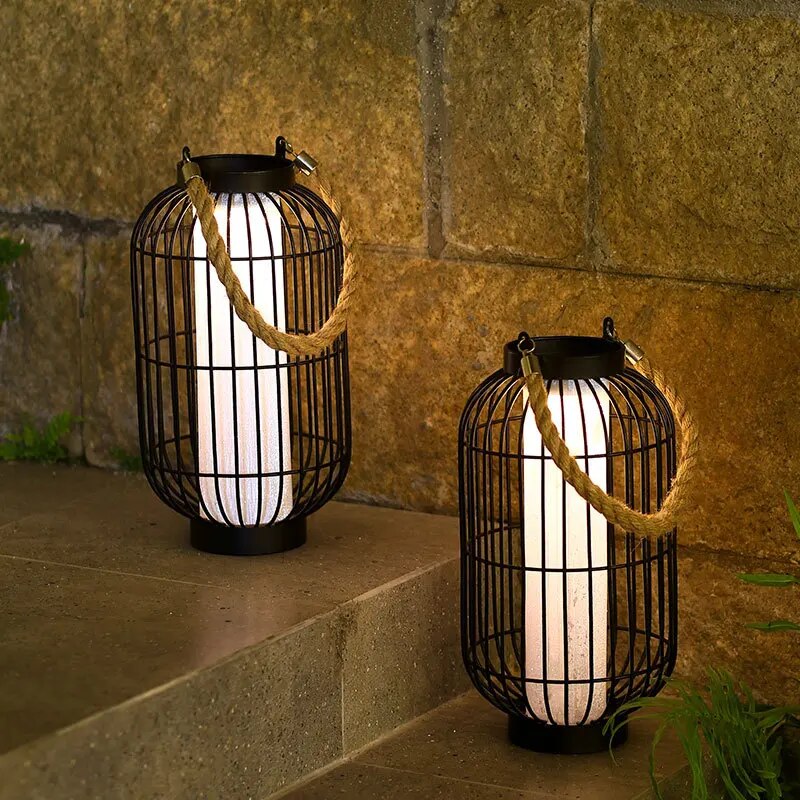 Modern Solar LED Outdoor Lamp with IP44 Protection and Lithium Battery