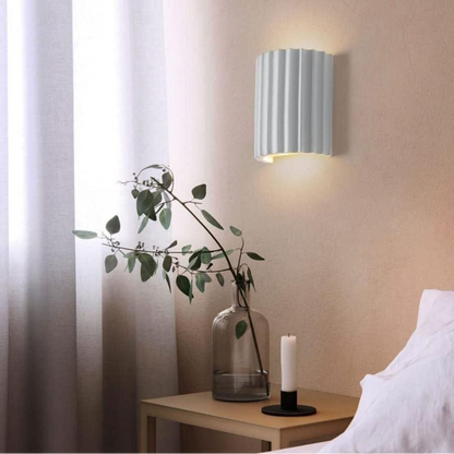 Modern Wave Design Wall Lamp for Contemporary Interior Lighting