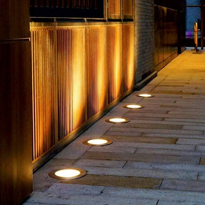 Solar LED Garden Lights with Automatic On/Off Function, IP65 Protection and 600mAh Battery