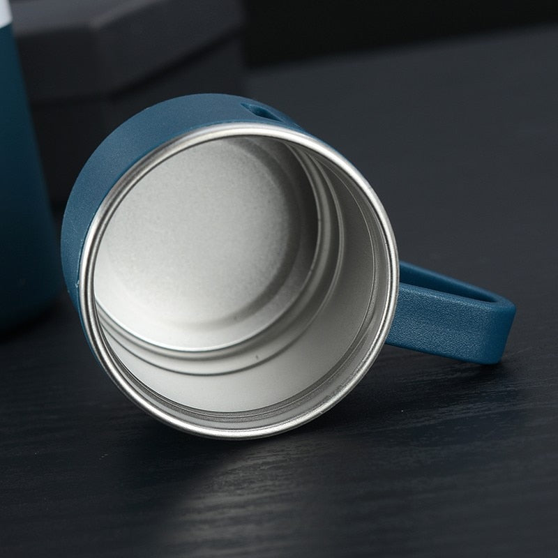 Stainless Steel Thermos - 500 ml Insulated Flask with Cup Lid
