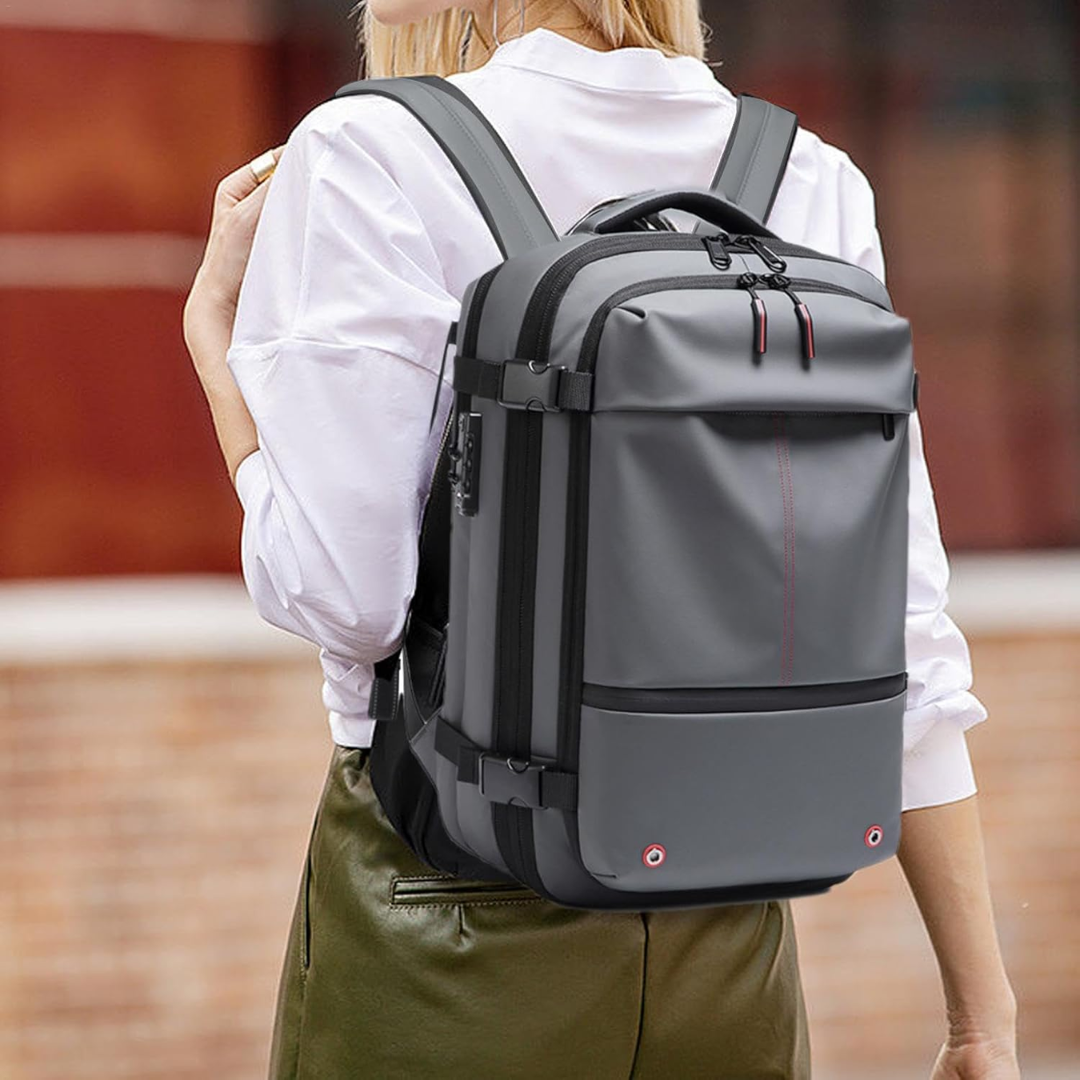 Structured 60L Compression Rucksack with Expandable Storage