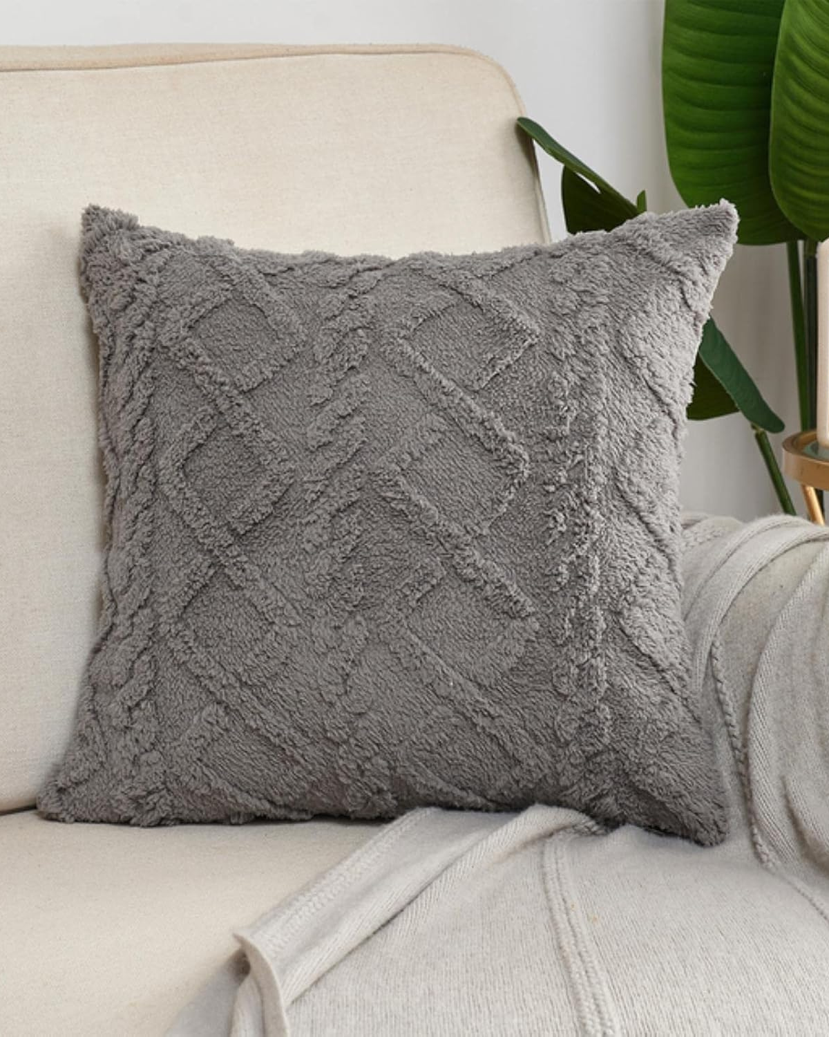 Textured Geometric Cushion Cover for Modern Interiors