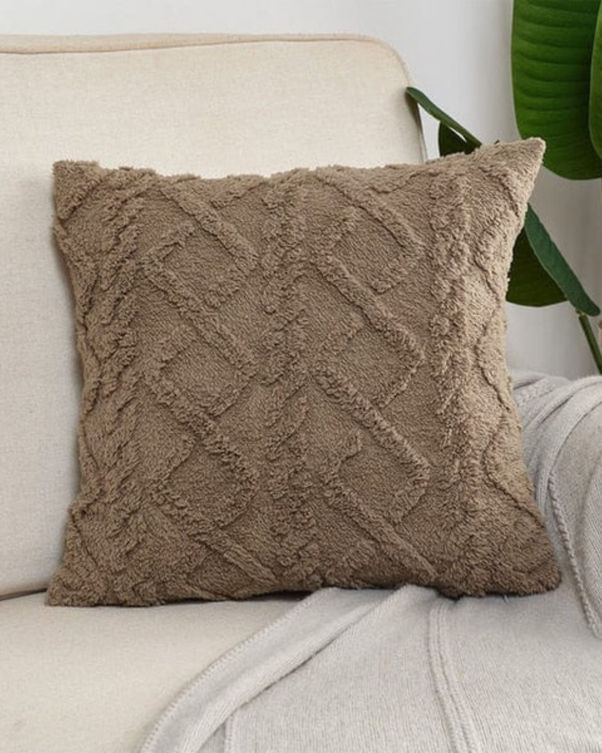Textured Geometric Cushion Cover for Modern Interiors