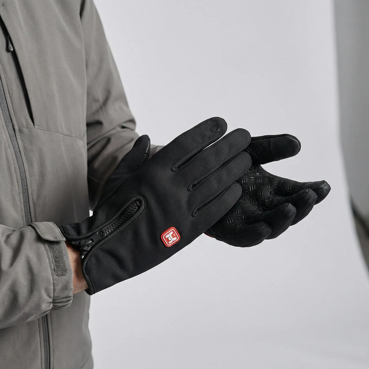 USB Heated Winter Gloves with Touchscreen Fingertips