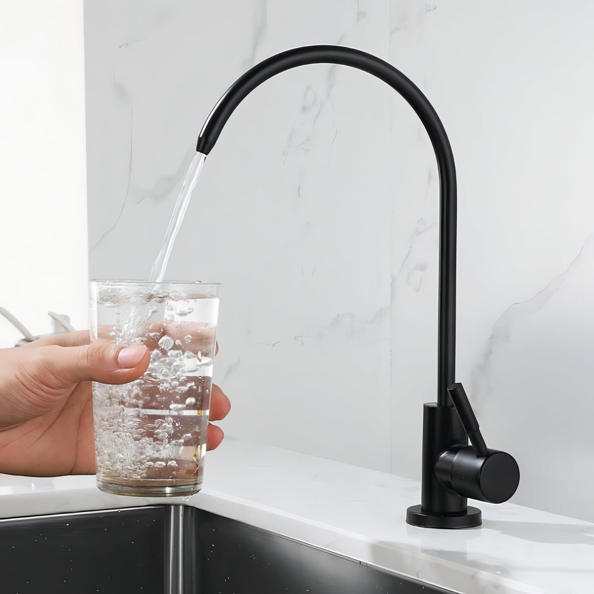 Water Filtration Tap with Reverse Osmosis Technology and Swivel Spout