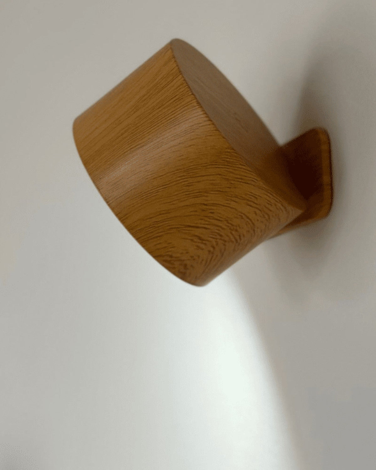 Wireless 360° Adjustable Wall Light for Modern Interior Lighting